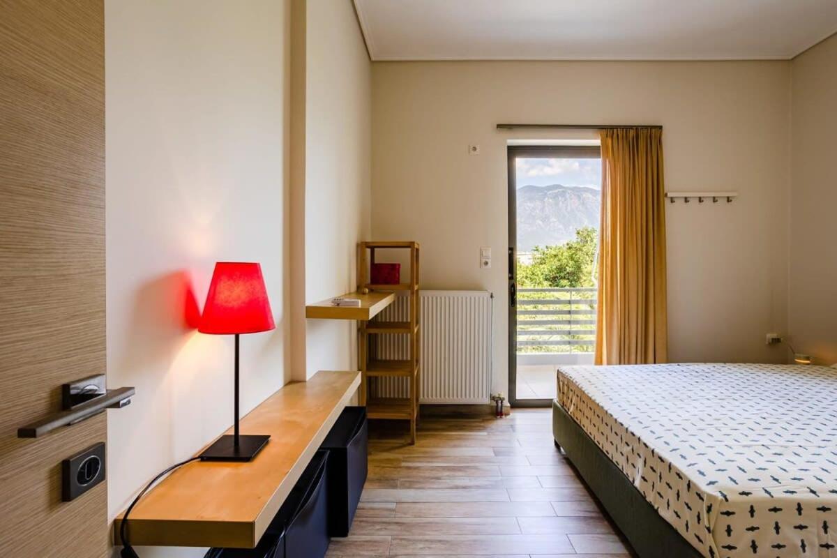 Kalamata'S Spacious Getaway-Taygetos Amazing View المظهر الخارجي الصورة