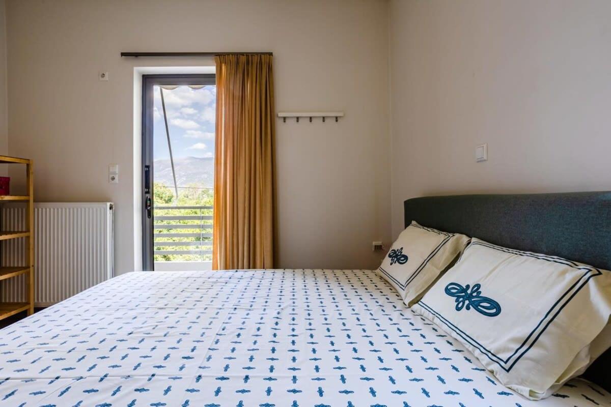 Kalamata'S Spacious Getaway-Taygetos Amazing View المظهر الخارجي الصورة
